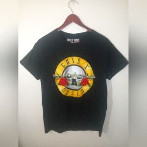 Guns N Roses Black Short Sleeve Tee with Iconic Logo
